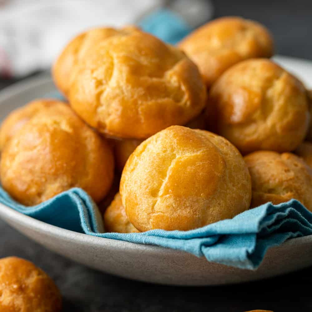basket of cheesy choux pastry puffs