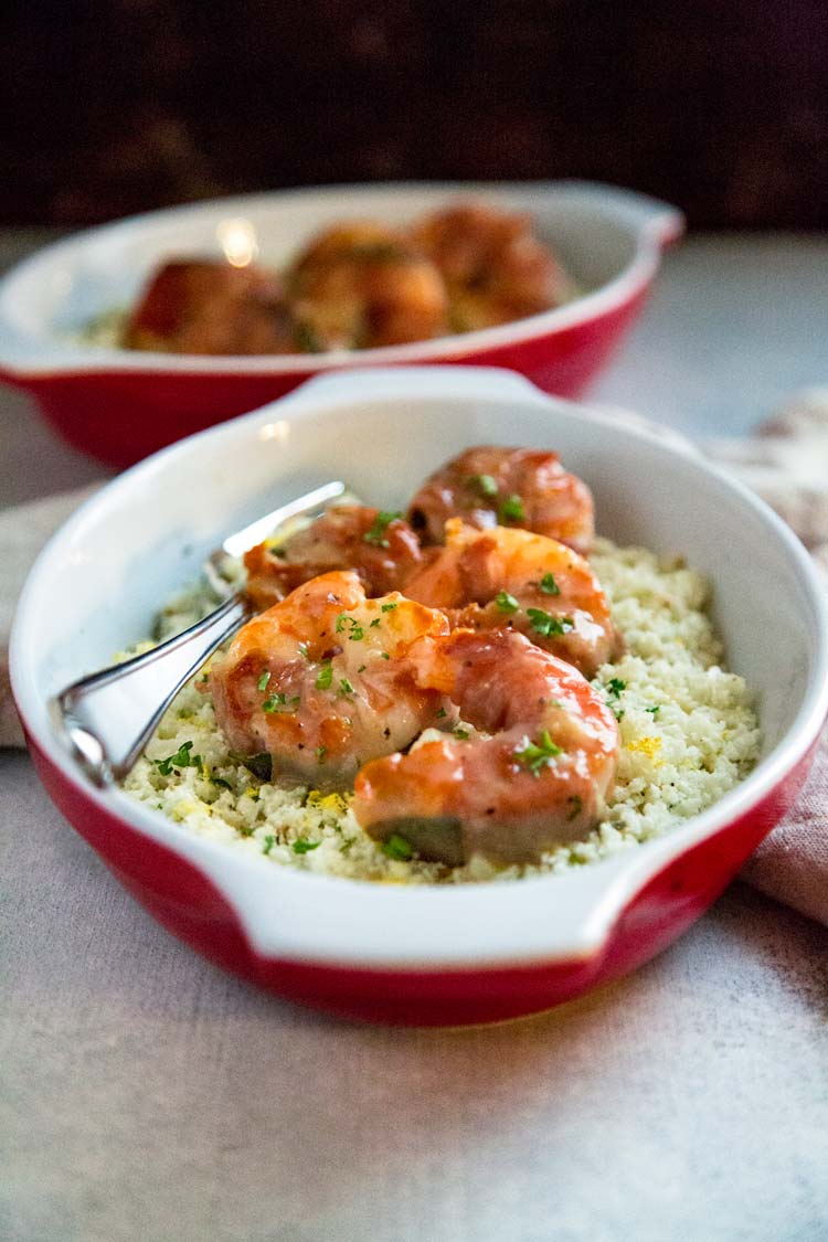 Instead of using the traditional veal for this recipe I thought using jumbo shrimp would make a wonderful substitute. I wasn’t wrong. This Shrimp Saltimbocca is amazing! keviniscooking.com