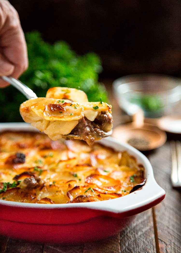 Need to feed a meat and potatoes kind of crowd, this Beef Marsala and Scalloped Potato Casserole is always a win! keviniscooking.com