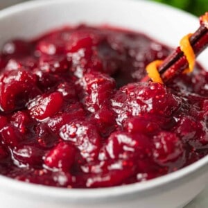 close up: bowl of whole berry cranberry sauce