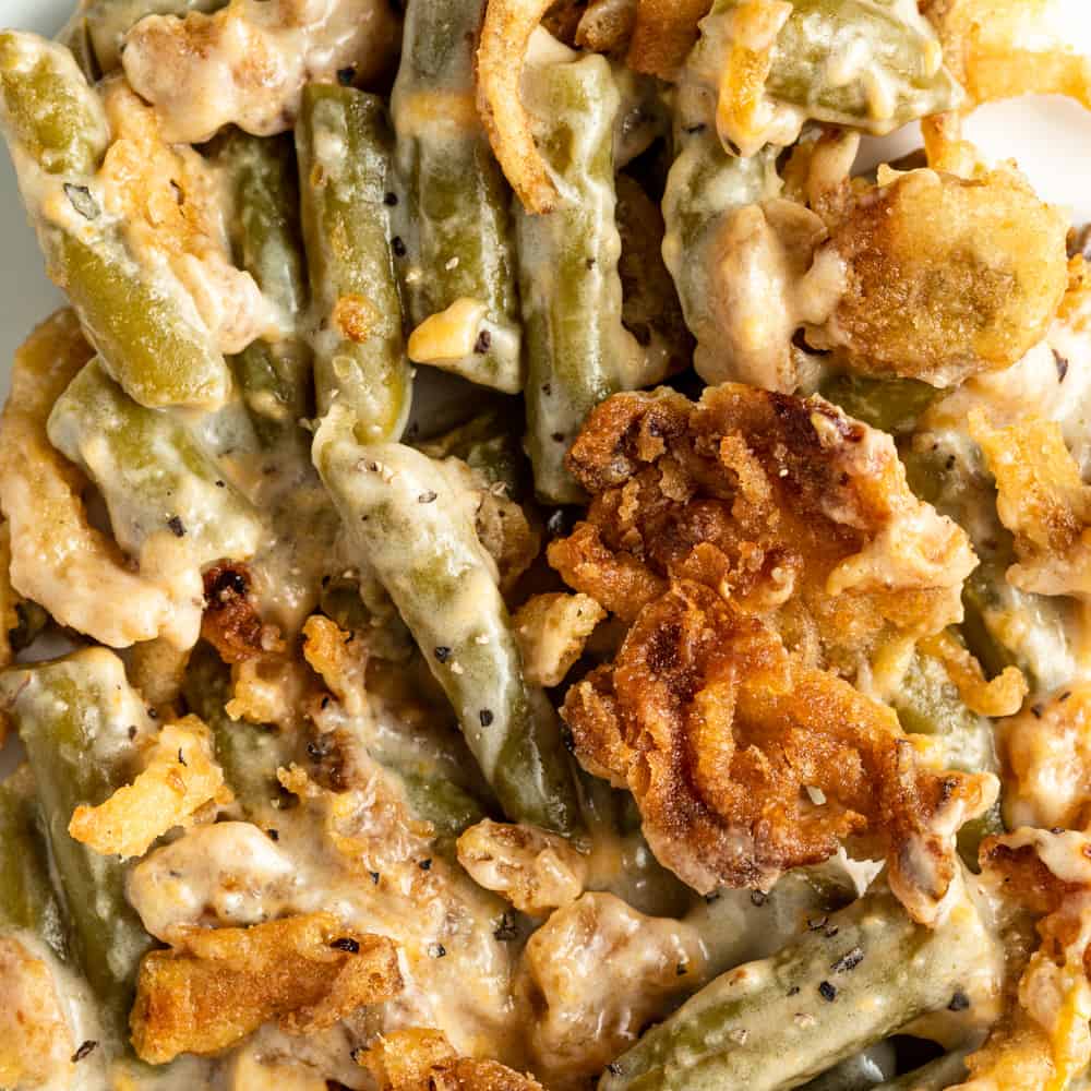 extreme closeup: French's green bean casserole with crispy onions